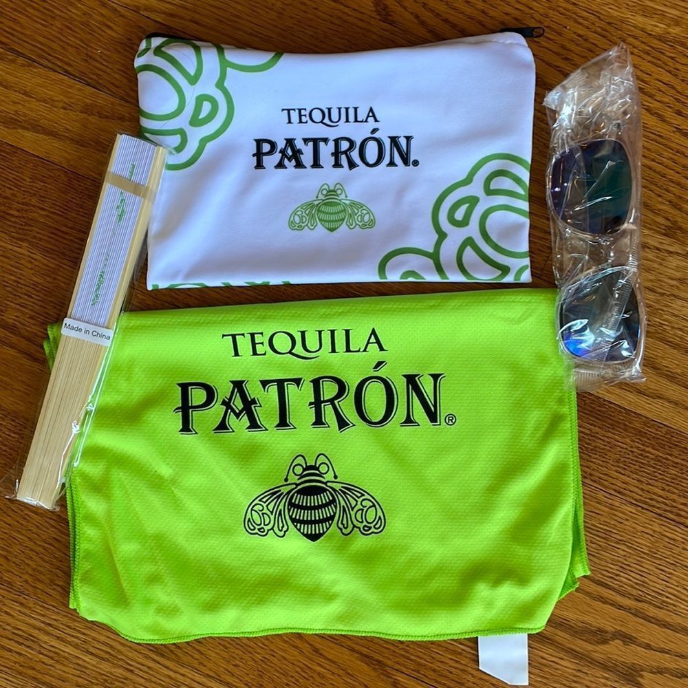 ⭐️ PATRON Tequila NEW zipper bag & promotional products